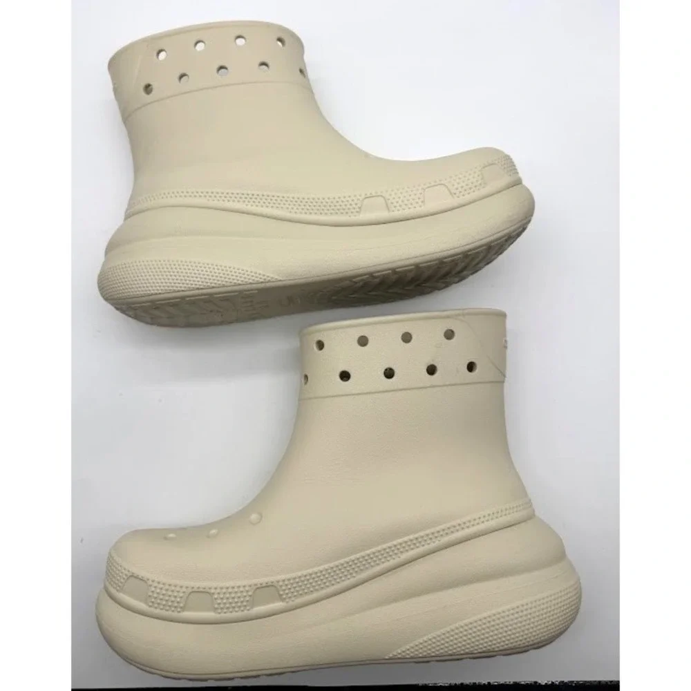 Crocs Crush Rain Boot Bone Women's M7 W9 Waterproof Platform Ankle Boots C21